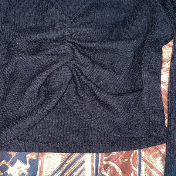 Ardene long sleeve cropped shirt - Picture 4 of 4